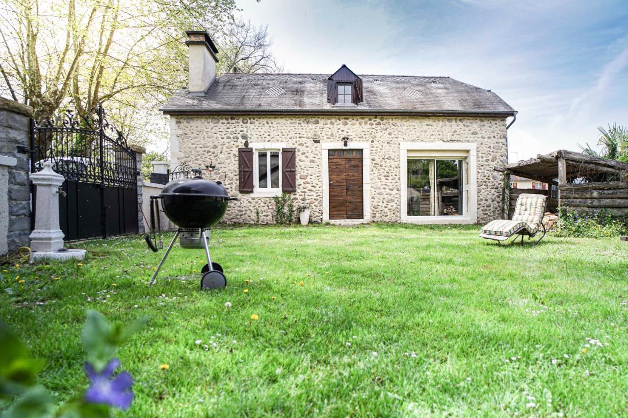 Maison de charme à proximité de Pau - 3 chambres - 6 p - Jardin Sendets (Pyrenees-Atlantiques) Exterior foto